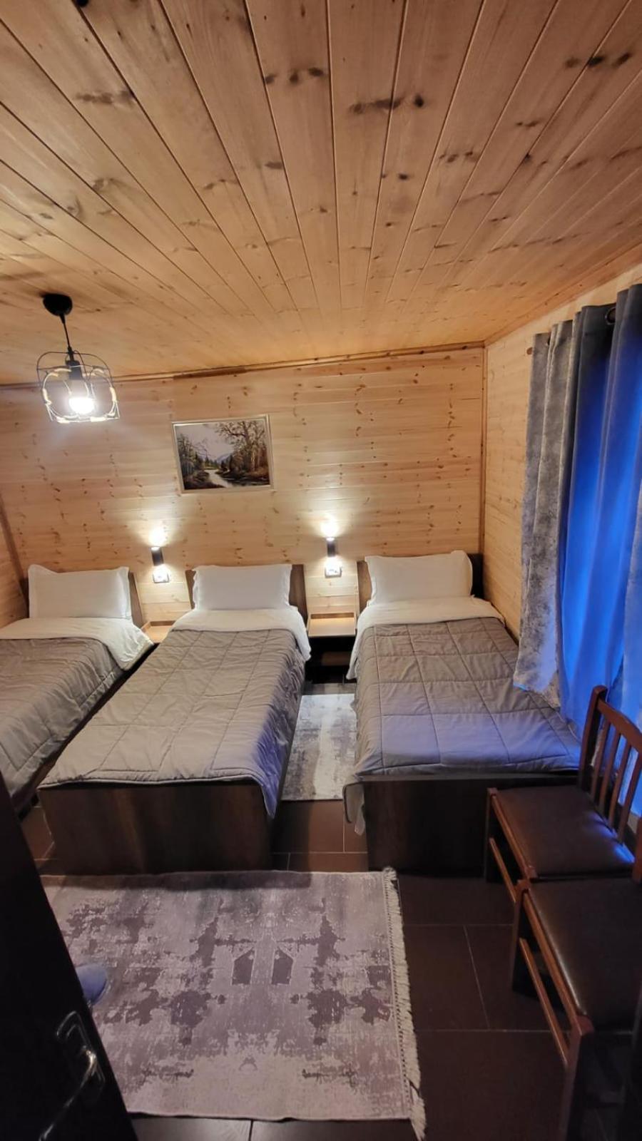 Bujtina Pllumi Theth Bed and Breakfast Exteriör bild